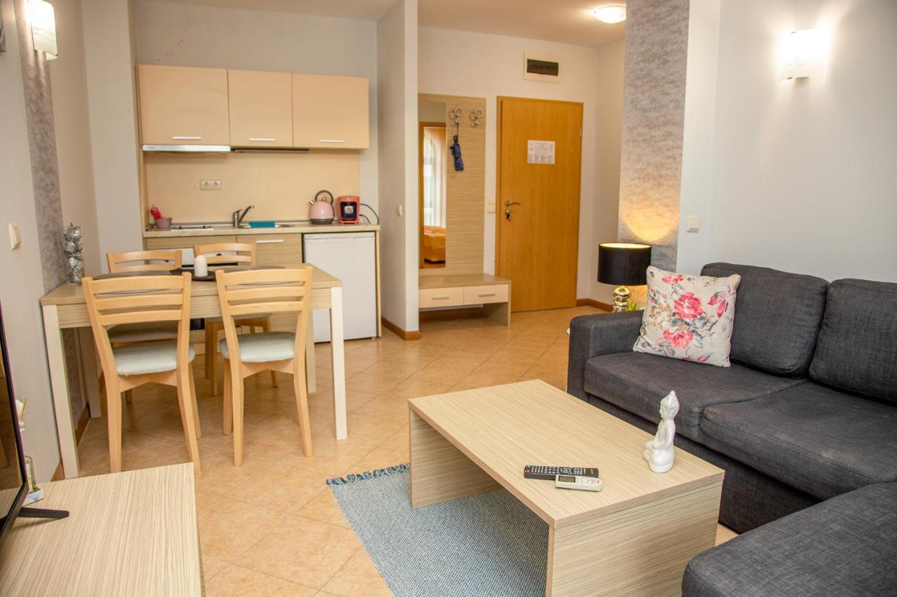 Sunny Apartment In A Complex With A Pool And Gym By Flаt Manаger Sunny Beach Esterno foto